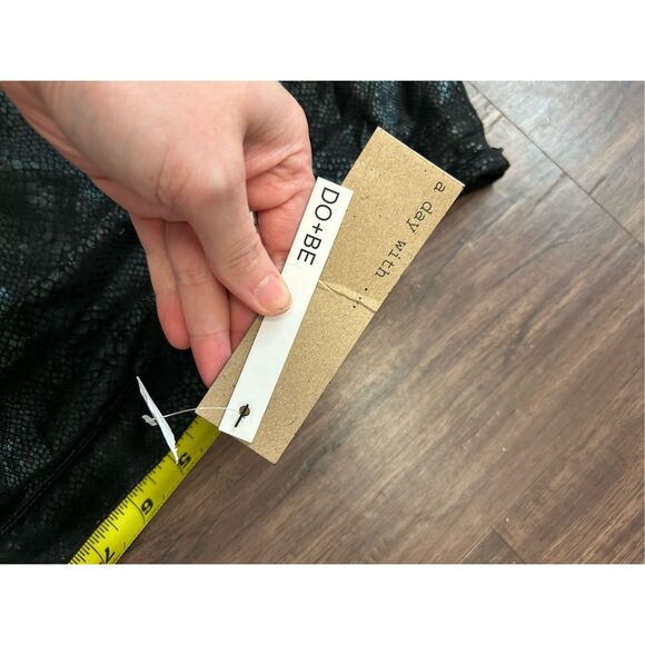 Do + Be NWT Black Snakeskin Scrunch Asymmetrical Skirt, Sz Small - Picture 4 of 9